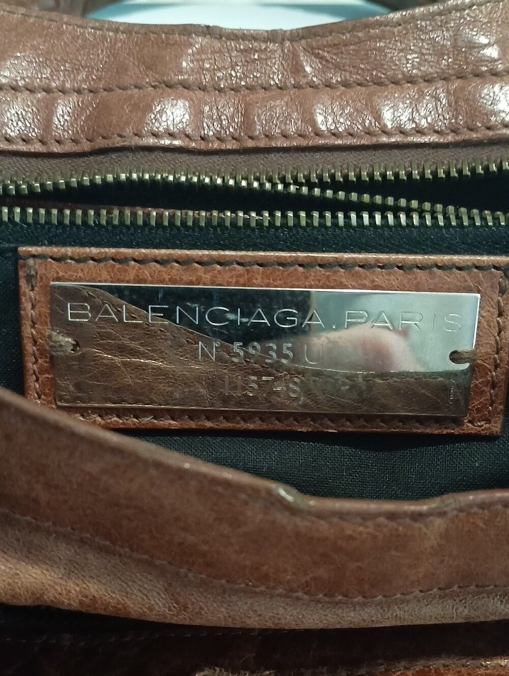 Balenciaga Brown Distressed Leather Shoulder Bag - Picture 2 of 11